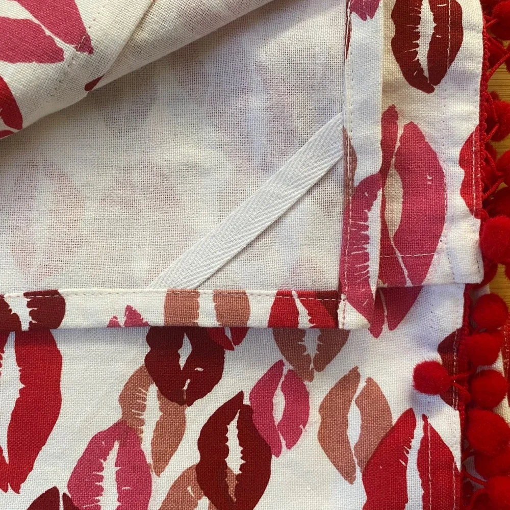 Dalton Brody Lipstick Kisses Cotton Tea‎ Towels Red Pom Pom Trim 2